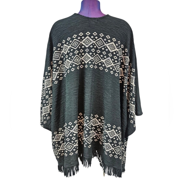 Mossimo Black Boho Chic Tapestry Aztec Fringed Oversized Kimono Small Medium N66 - Picture 5 of 7